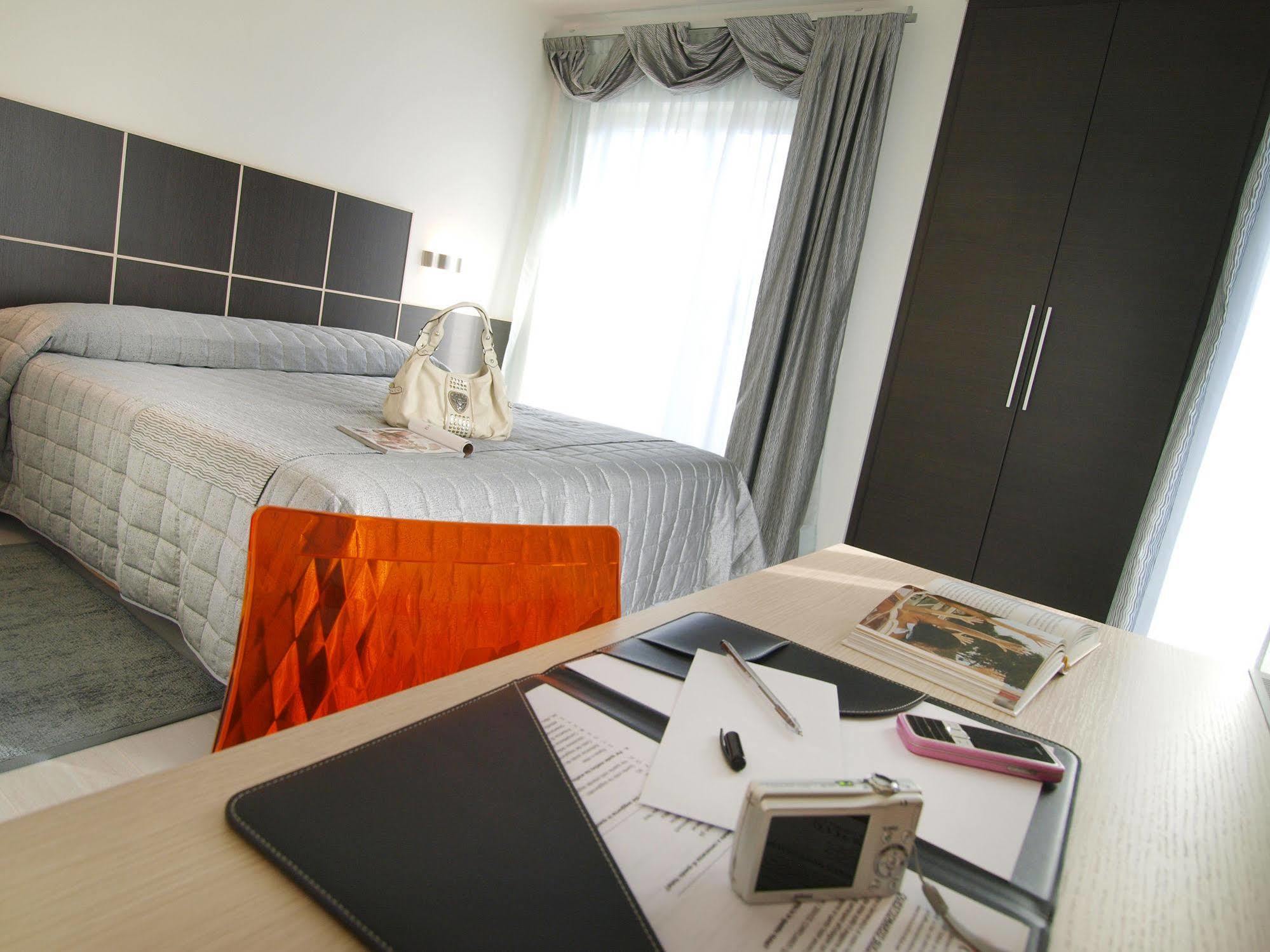 Hotel Garni Corallo Torbole Sul Garda Luaran gambar