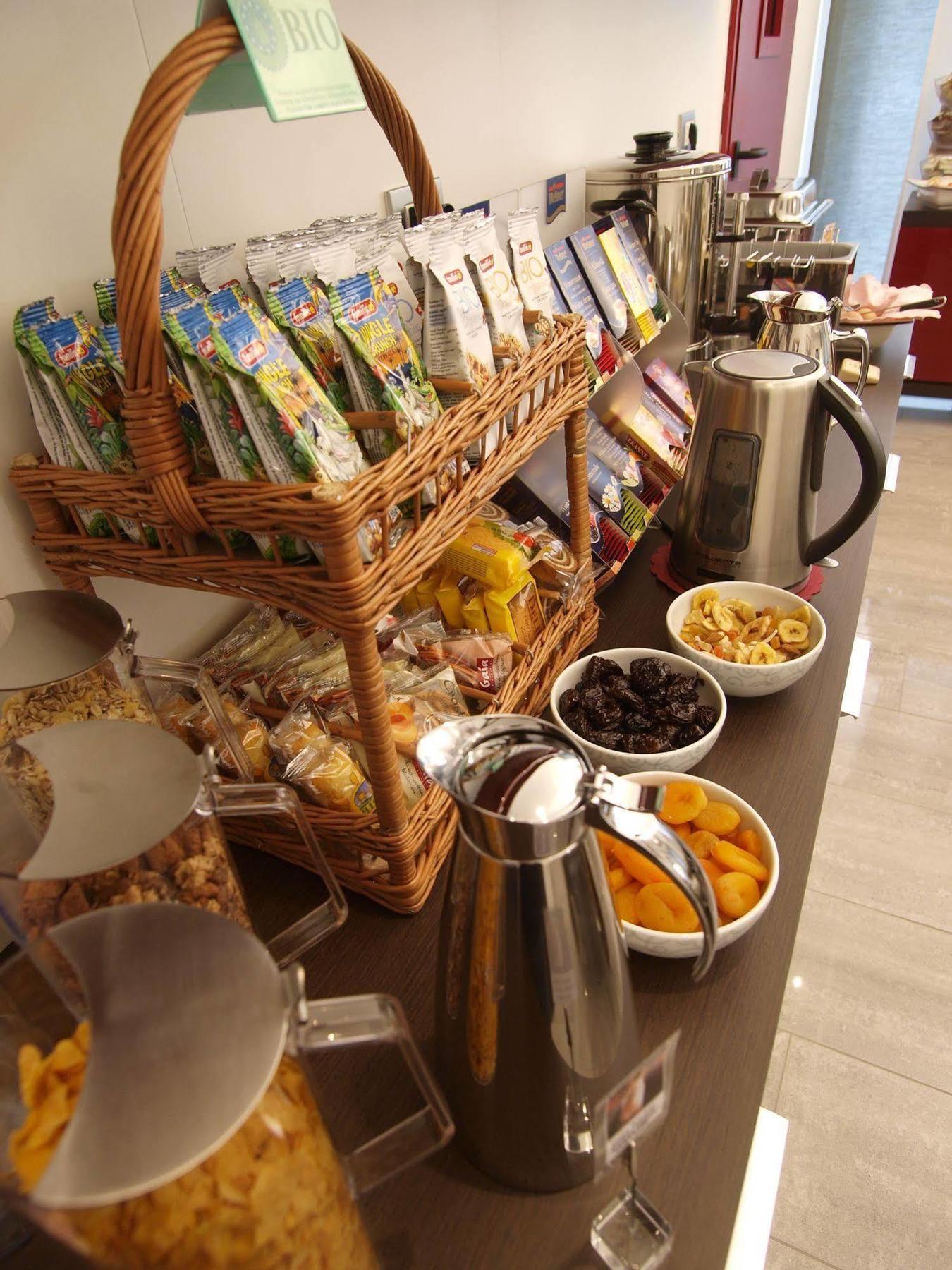 Hotel Garni Corallo Torbole Sul Garda Luaran gambar