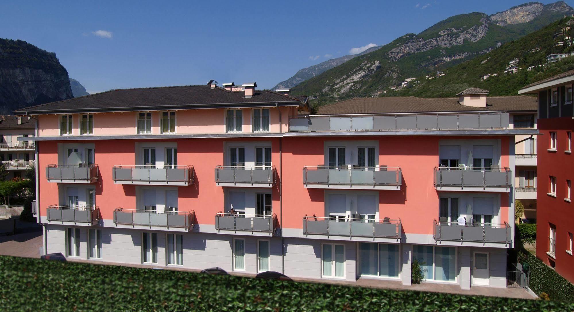 Hotel Garni Corallo Torbole Sul Garda Luaran gambar