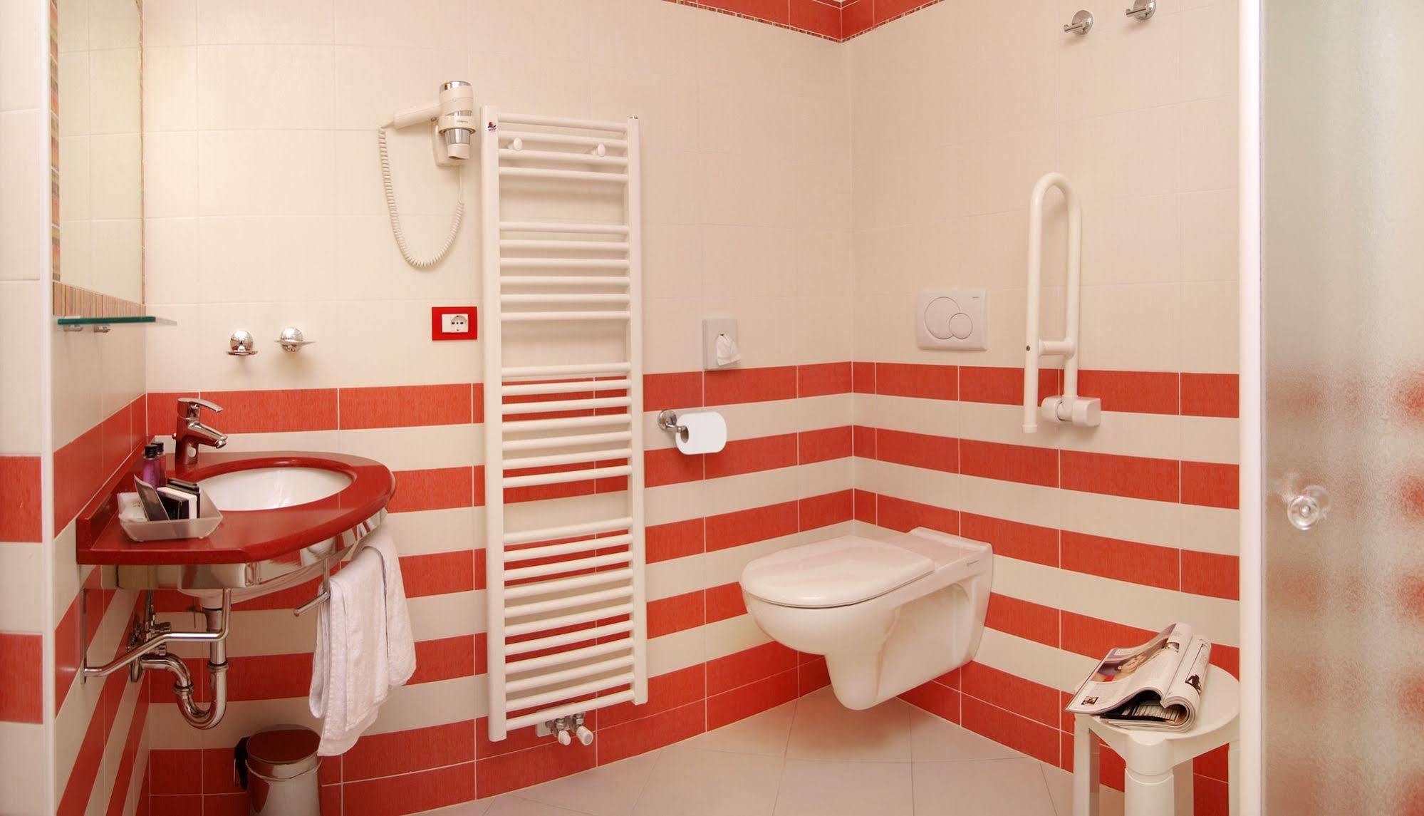 Hotel Garni Corallo Torbole Sul Garda Luaran gambar