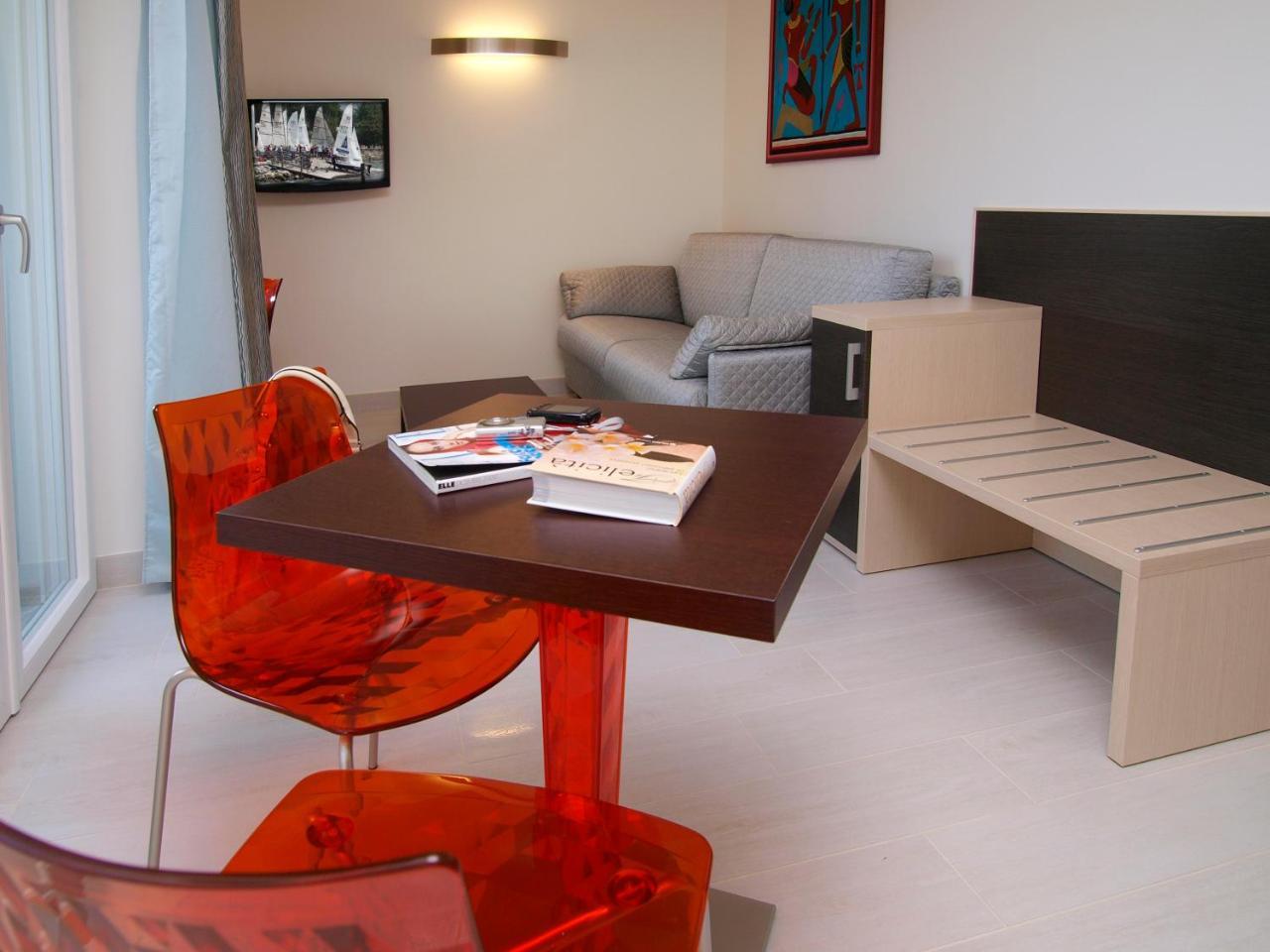 Hotel Garni Corallo Torbole Sul Garda Luaran gambar